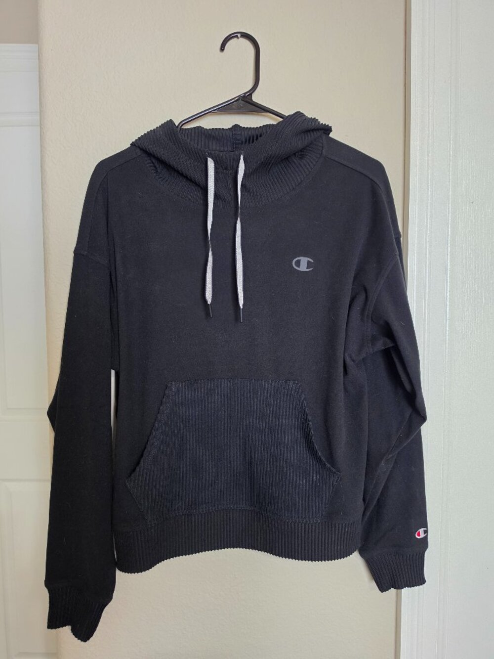 Women's Champion Hoodie Size XS